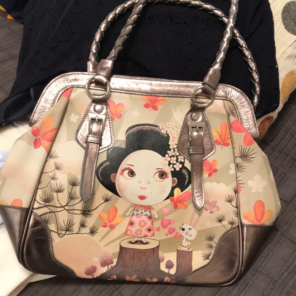 Artsy purse